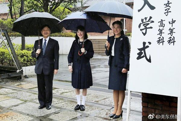 {随机关键词}